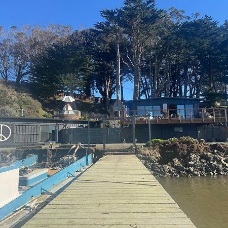 Hotel Carriage House Waterfront On Tomales Bay With Dock Marshall Exterior foto